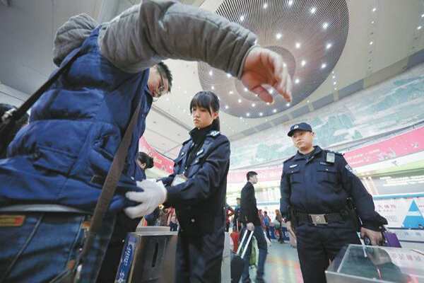 氢气球通过不了安检设备检查